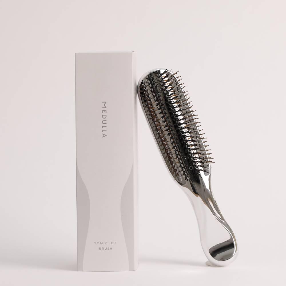 【髪質・目的別】ヘアブラシの選び方|種類やおすすめブラシも紹介